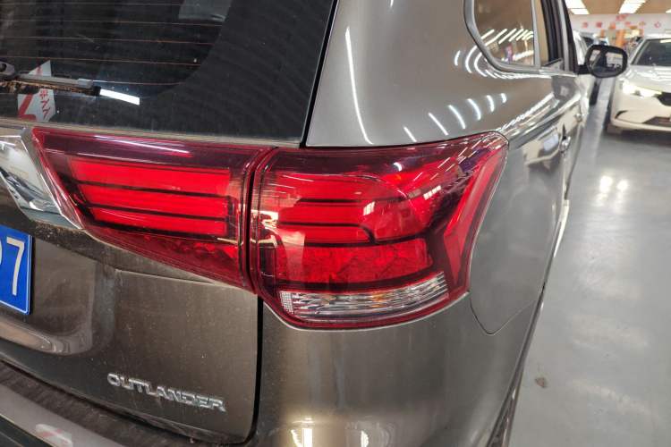 Used Mitsubishi Outlander 2020 2.0L Two-Wheel Drive Enjoyment Version 5 Seats