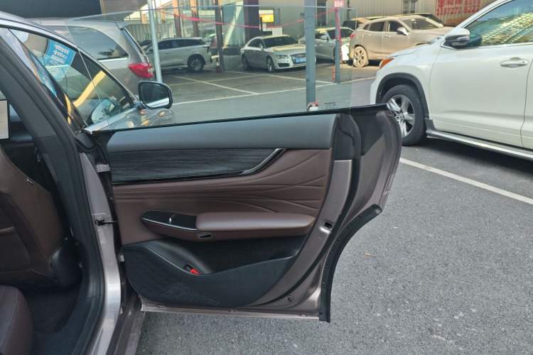 Used Qiyuan A07 2025 Blue Whale Range-Extending Version 230 Flagship Model