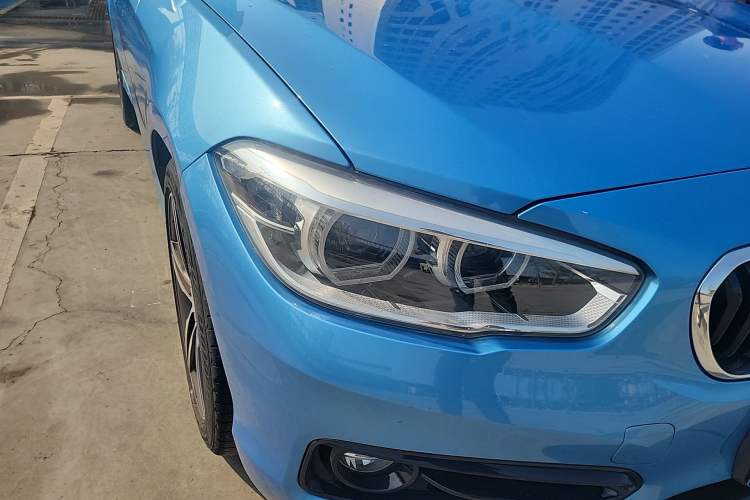 Used BMW 1 Series 2018 118i Sport Design Package Right Front Headlight