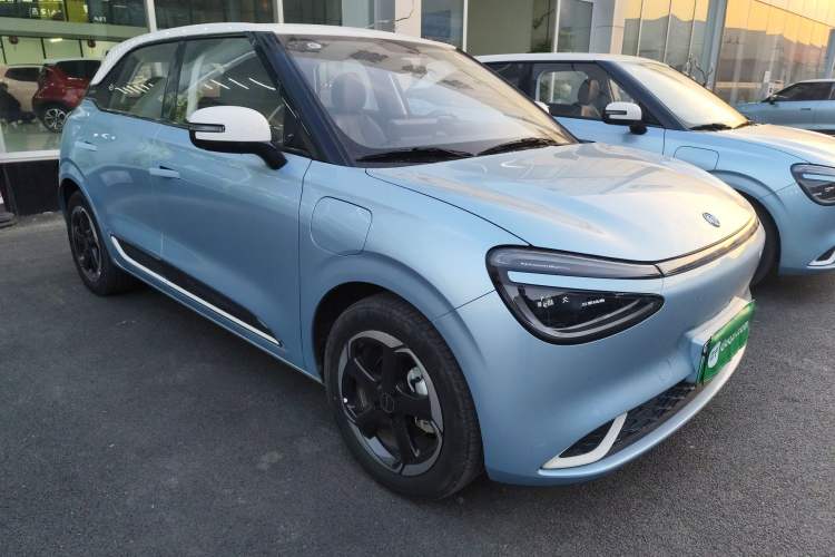 Used Dongfeng NAMMI 01 2024 430 Plus Smart+ Front Right 45 Deg