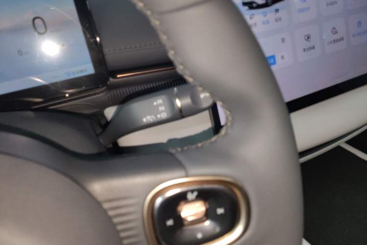 Used Baojun Enjoy 2025 Plug-in Hybrid 140km Luxury Edition Gear Lever