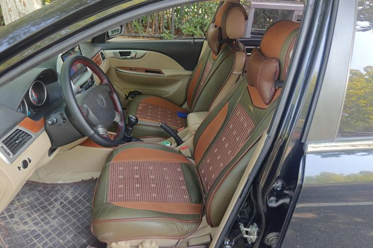 Used Buick Excelle 2011 1.6 LE-MT
