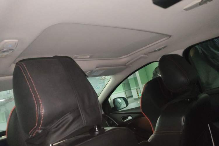 Used Ford Focus 2012 Sedan 1.6L Automatic Fashion Edition