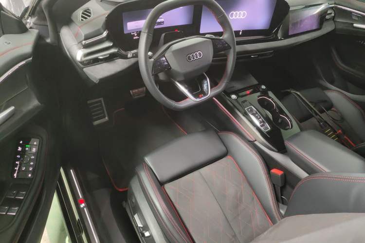 Used Audi A5L Sportback 2026 TFSI quattro 150kW First-Limited Edition
