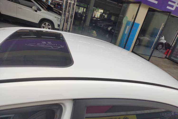 Used Geely Auto Emgrand 2021 UP 1.5L CVT Luxury Model Roof