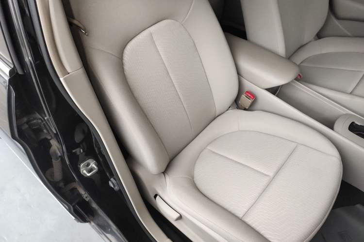 Used Dongfeng Aeolus A60 2016 1.6L Automatic Luxury Model