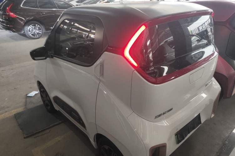 Used Baojun E200 2020 305KM Smart Drive Version Rear Left 45 Deg