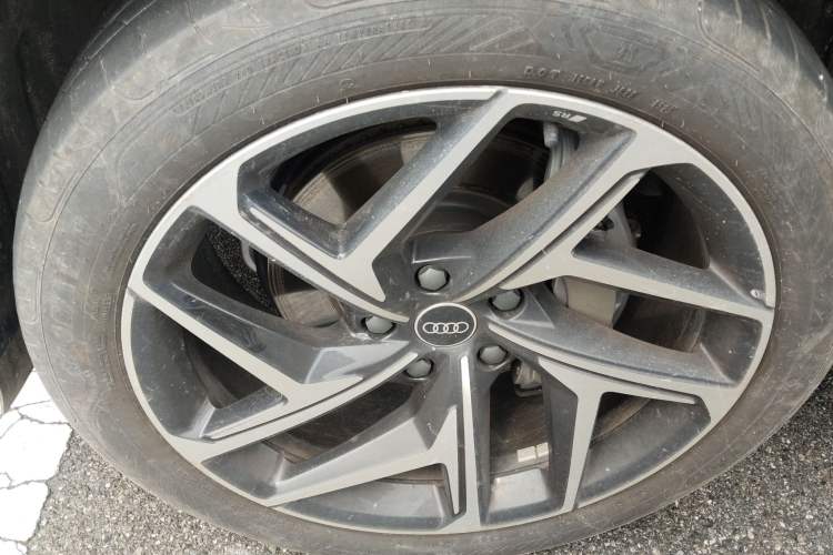 Used Audi Q6L e-tron 2026 First Launch Navigation Edition Left Front Wheel Hub