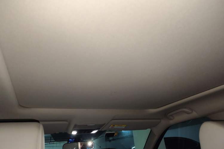 Used Honda Avancier 2017 240TURBO Two-Wheel Drive Luxury Edition Headliner