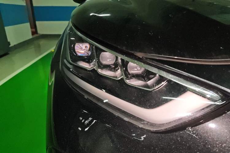 Used Toyota Crown Kluger 2024 2.5L HEV Two-Wheel Drive Luxury Edition Right Front Headlight