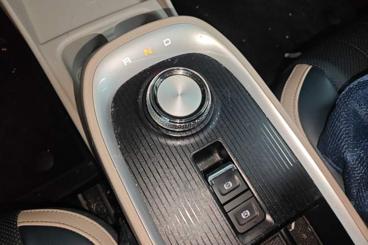 Used ORA Good Cat 2022 Morandi Edition 400km Standard Range Premium Version Lithium Iron Phosphate
