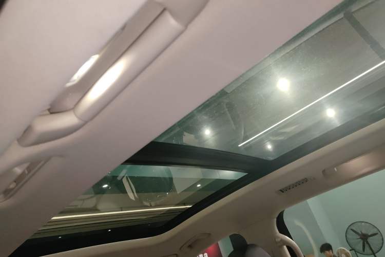 Used Hongqi HS7 2023 2.0T Automatic All-Wheel Drive Flagship Edition Six Seats