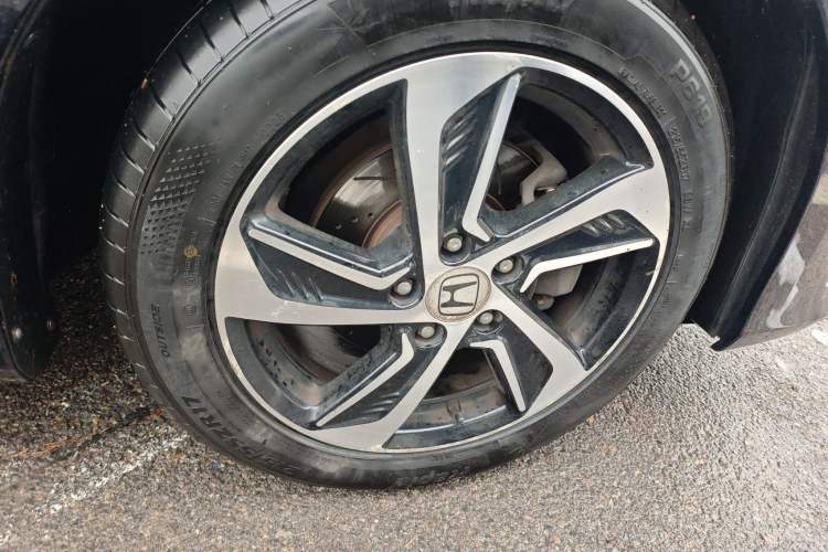 Used Honda Odyssey 2015 2.4L Supreme Edition
