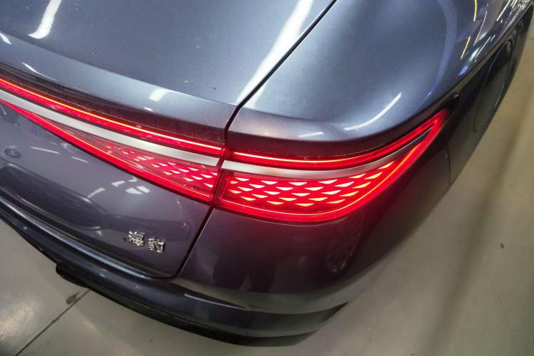 Used BYD Seal 2023 DM-i 1.5T 121km Flagship Model Right Rear Taillight