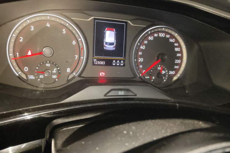 Used Volkswagen Tayron 2019 330TSI Two-Wheel Drive Luxury Model China VI Standard Odometer Close Up