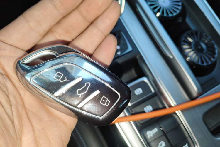 Used Roewe RX5 2020 PLUS 300TGI Automatic Ali National Trend Flagship Edition