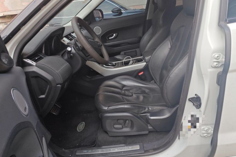 Used Land Rover Range Evoque 2013 2.0T 5-Door Ignite Edition Left Front Seat