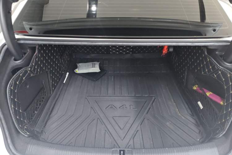 Used Audi A4L 2018 30th Anniversary Edition 40 TFSI Sport Edition