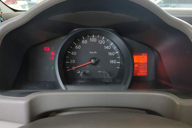 Used Nissan NV200 2016 Revised Version 1.6L Manual Luxury Edition
