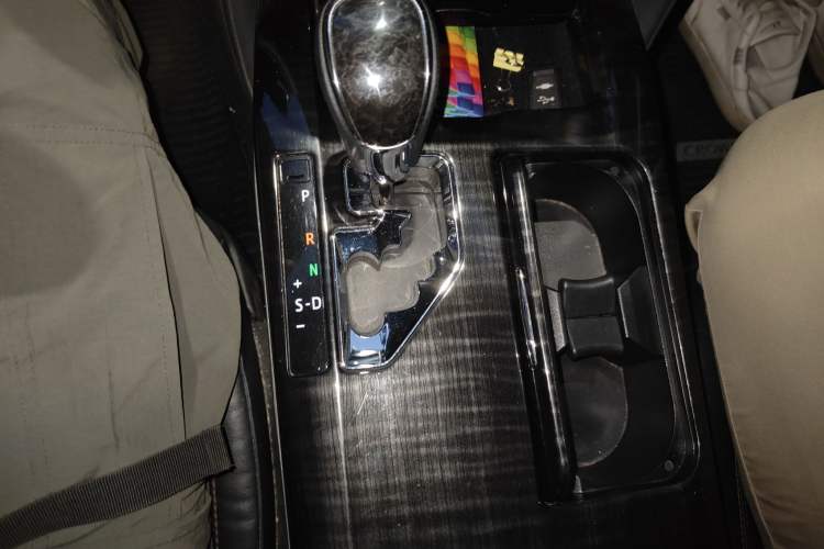 Used Toyota Crown 2015 2.5L Smart Edition
