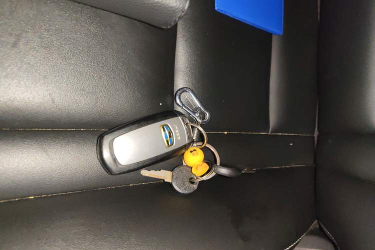 Used Geely Auto Emgrand X7 Sport 2016 1.8TD Automatic Smart Connectivity Version Vehicle Key