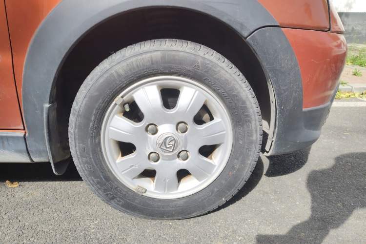 Used Baojun Lechi 2012 Revised Version 1.2L Manual Sporty Edition Dynamic Type
