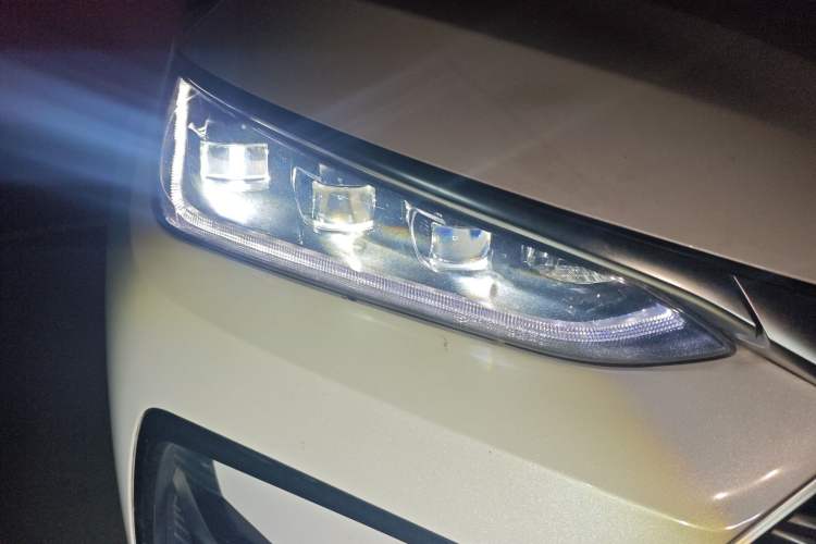 Used BYD Tang New Energy 2021 DM 2.0T Four-Wheel Drive High-Performance Flagship Model
