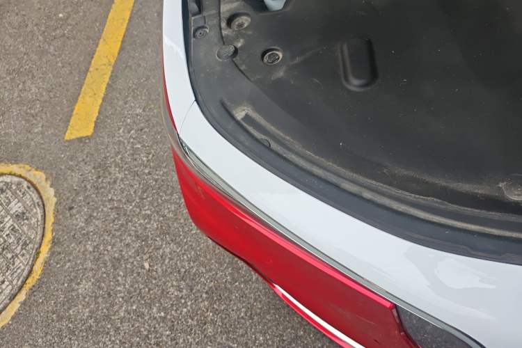 Used Hongqi H9 2022 2.0T Smart Connect Flagship Edition Right Front Headlight