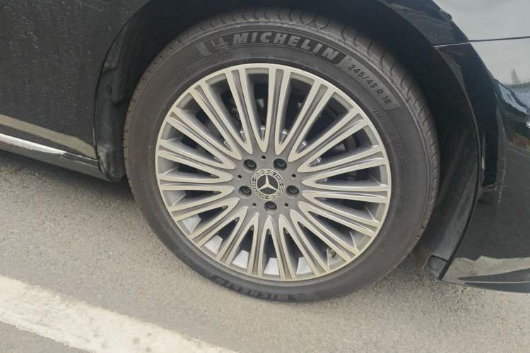 Used Mercedes-Benz E-Class 2021 E 300 L Stylish Model