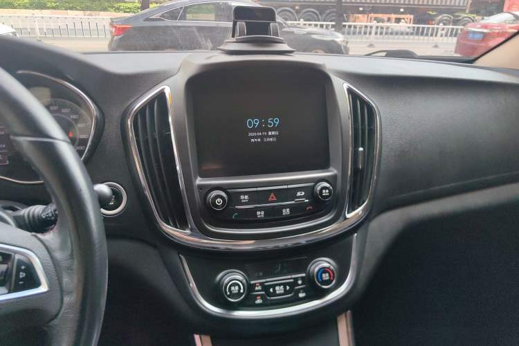 Used Baojun 560 2016 1.8L iAMT Luxury Model