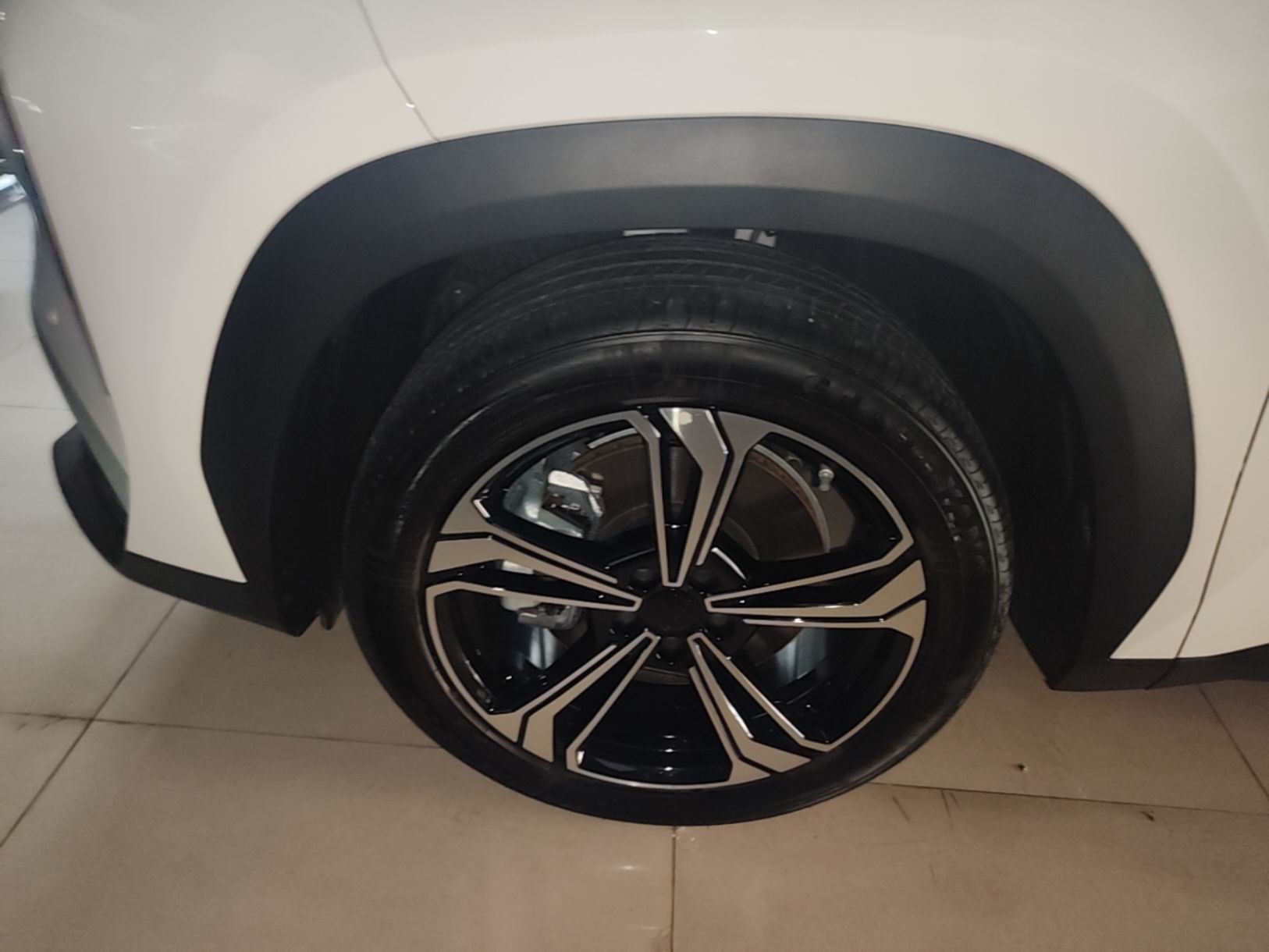 Geely Galaxy L7 2025 EM-i 115km Exploration Edition — снимка 10