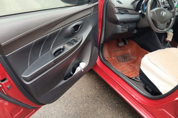 Used Toyota YARiS L Zhi Xuan 2014 1.3E Automatic Charm Edition