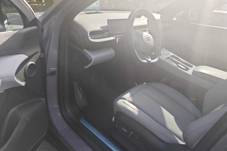 Used Nio EC6 2024 75 kWh