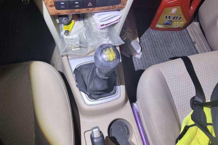 Used CHANGAN KAICHENG Ounuo S 2012 1.3L Standard Version Gear Lever