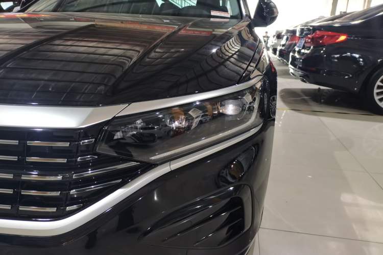 Used Volkswagen Passat 2023 Revised 330TSI Elite Edition
