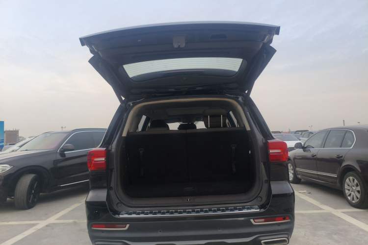 Used Roewe RX8 2019 30T Two-Wheel Drive Supreme Flagship Edition