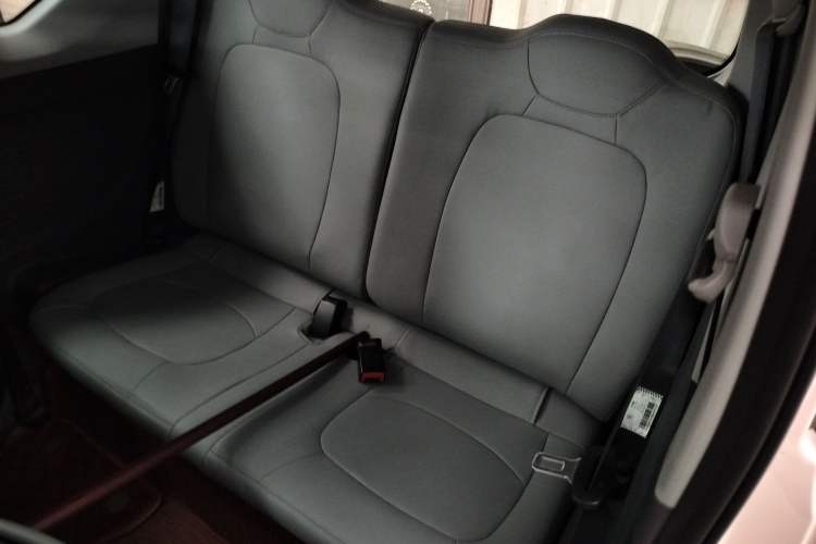 Used Wuling Hongguang MINIEV 2022 Macaron Premium Model – Lithium Iron Phosphate