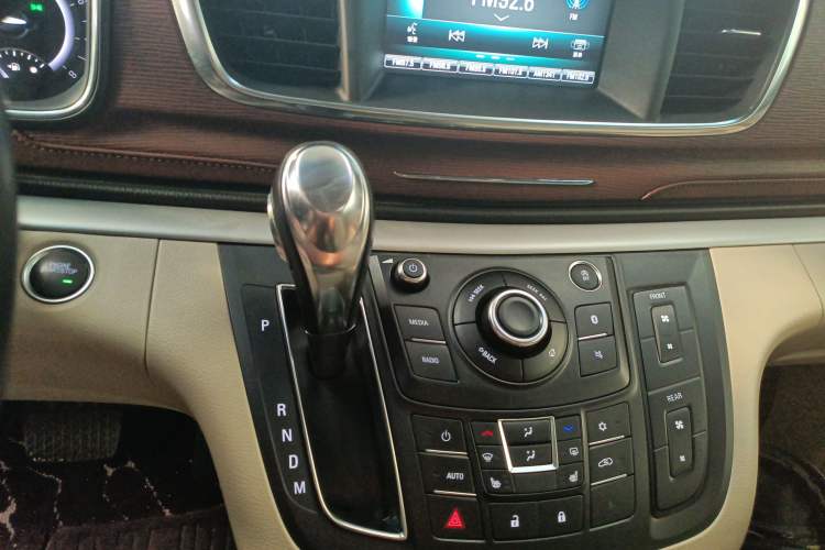 Used Buick GL8 2017 25S Prestige Version China V Standard