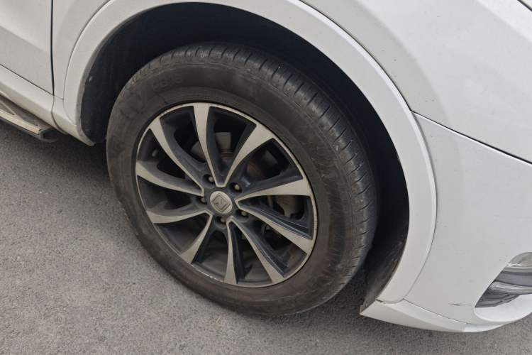 Used Zotye SR7 2016 1.5T CVT Cube Heart Edition China V Standard