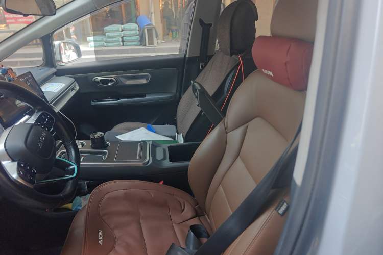 Used AION Y 2023 Younger
