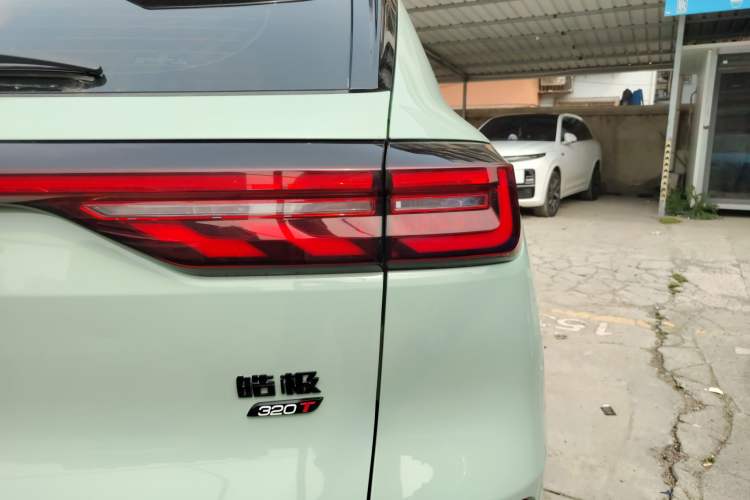 Used Dongfeng Aeolus Huge 2022 Mach Power 1.5T Dare-to-Love Edition