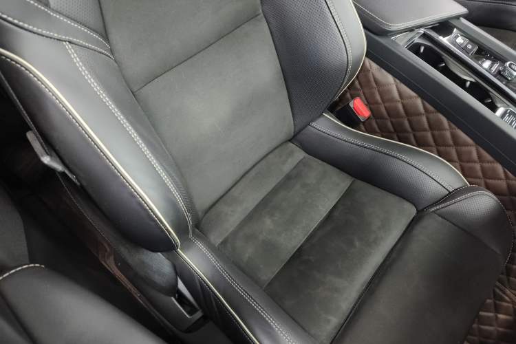 Used Volvo XC60 2019 T5 4x4 Zhiya Sport Edition China VI Standard
