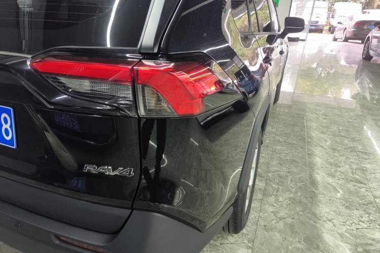 Used Toyota RAV4 2024 2.0L CVT Two-Wheel Drive Urban Edition