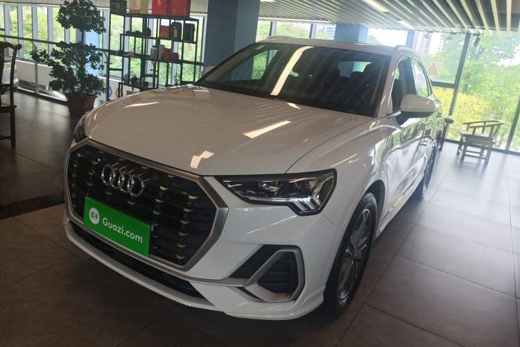 Used Audi Q3 2020 40 TFSI Fashion Dynamic Model