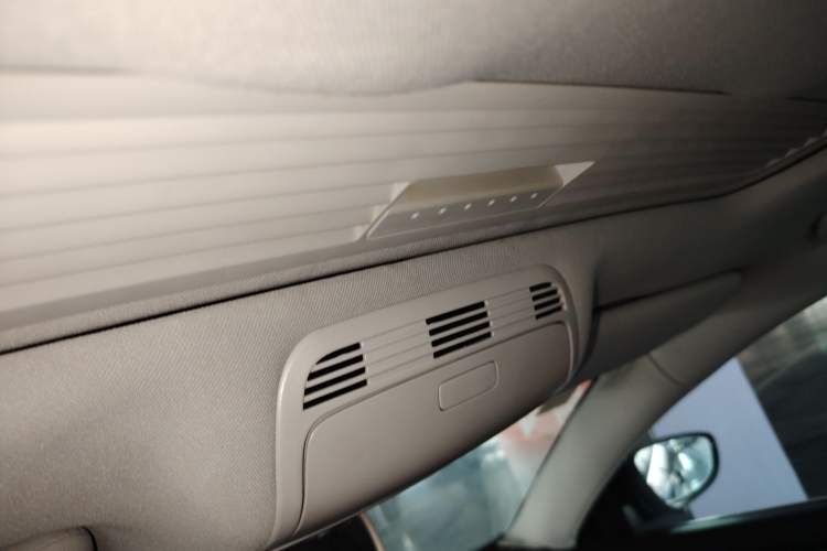 Used Volkswagen Magotan 2013 2.0 TSI Luxury Model