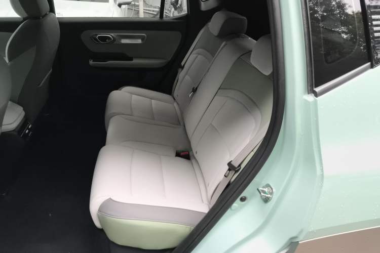 Used AION Y 2023 Younger