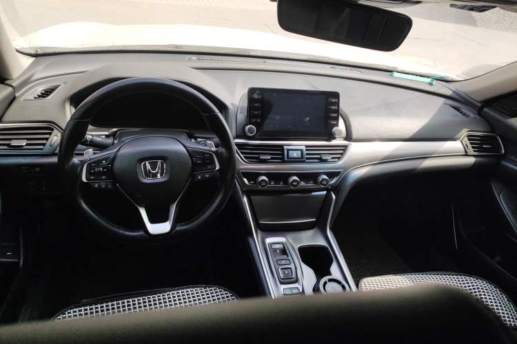 Used Honda Accord 2018 Rui·Hybrid 2.0L Rui Zhi Edition China VI Center Console