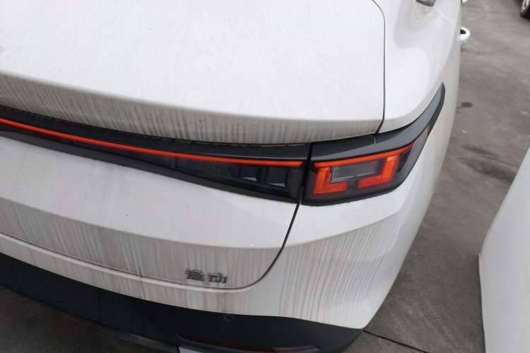 Used CHANGAN Eado 2025 Blue Whale 1.5T 500Bar Prestige Model
