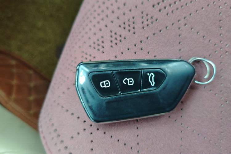 Used Toyota YARiS L Zhi Xuan 2014 1.5 GS Automatic Sharp Edition