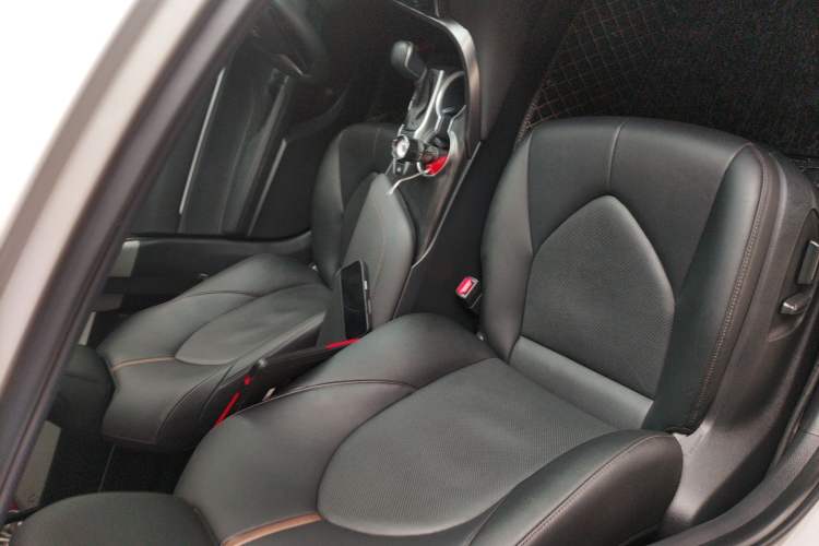 Used Toyota Camry 2021 2.0G Luxury Edition Right Front Seat